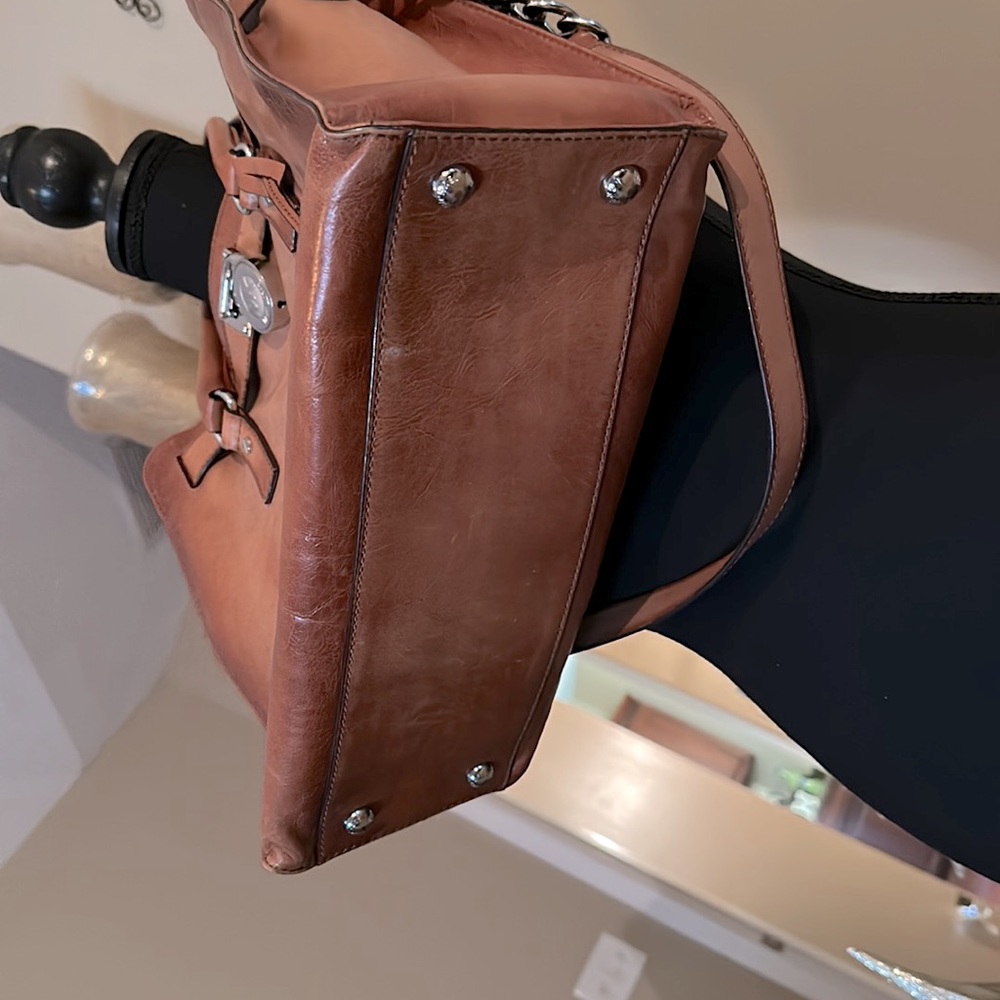 Authentic Michael Kors Leather Purse - Picture 4 of 6